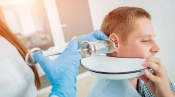 طبيبة تحذر من الأسبرين وجراح يستخرج صرصوراً حياً من أذن شاب